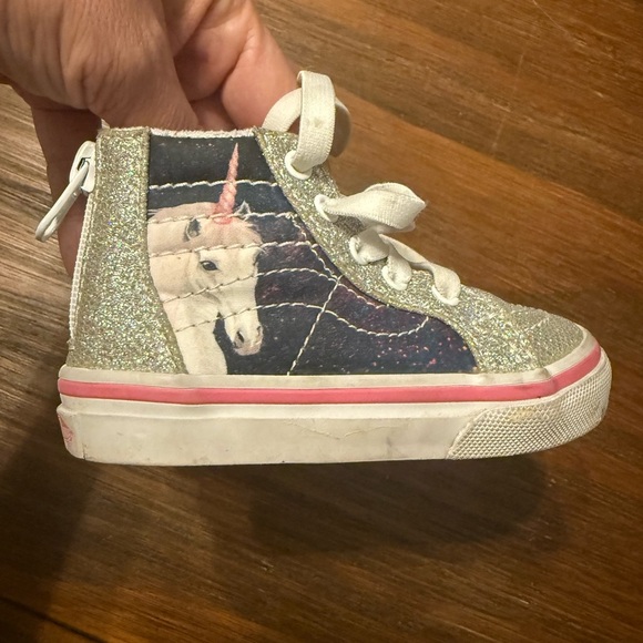 VANS for Toddler Girls High Top with Glitter and Unicorns, size 5 - Picture 4 of 11